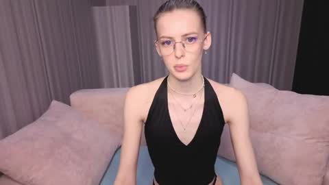 Kitty online show from May 2026 12:48:02 AM