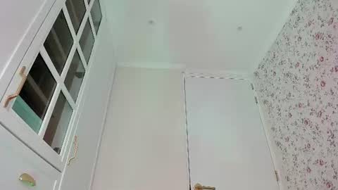 sophie online show from July 2026 05:05:01 PM