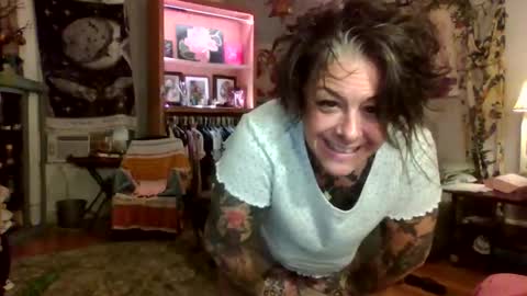 kitty_bang_bang online show from June 2026 04:21:01 AM
