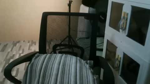 kitty_fussy online show from May 2026 03:06:02 PM