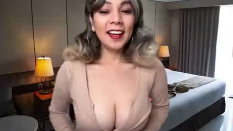 Snapshot of kitty_kellytsx chatting on July 2026 04:43:02 PM kelly online show from July 2026 04:43:02 PM
