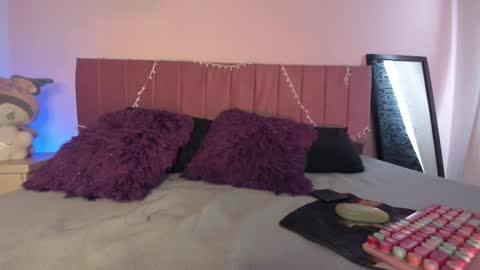 kitty_kryss online show from March 2026 04:55:01 PM