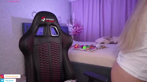 Kelsi and Ricky online show from November 2025 10:14:02 AM