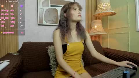 Snapshot of kitty_star_ chatting on April 2026 08:32:01 PM kitty_star_ online show from April 2026 08:32:01 PM