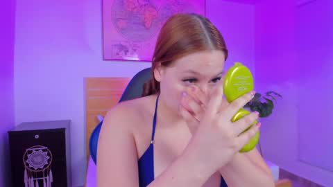 Snapshot of kitty_sweeety_ chatting on April 2026 12:27:01 PM K I T T Y online show from April 2026 12:27:01 PM