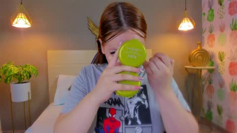 Snapshot of kitty_sweeety_ chatting on April 2026 12:32:02 PM K I T T Y online show from April 2026 12:32:02 PM