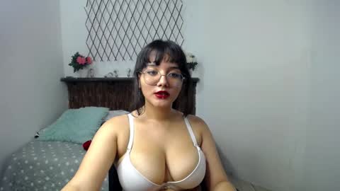 Caty online show from March 2025 12:48:02 PM