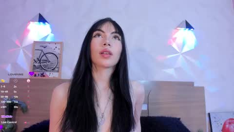 Snapshot of kitty_velve chatting on March 2026 12:32:01 PM kitty online show from March 2026 12:32:01 PM