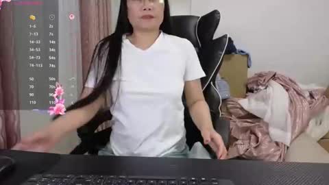 Snapshot of kittybabe0528 chatting on May 2026 08:54:02 AM kittybabe0528 online show from May 2026 08:54:02 AM