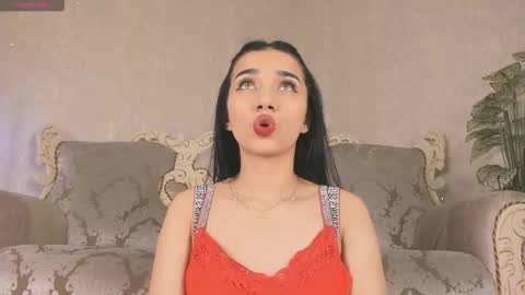 Snapshot of kittycatzzz chatting on December 2025 10:17:02 PM Mia online show from December 2025 10:17:02 PM