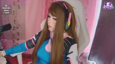 kittyexe1 online show from June 2026 08:00:02 PM