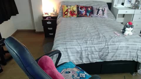 Isabel online show from October 2025 01:09:02 AM