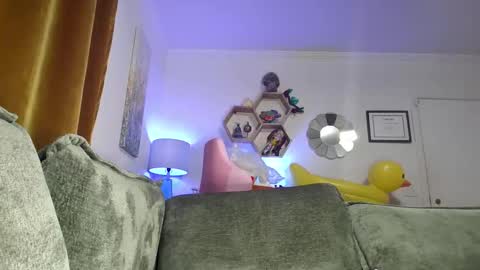 Kitty Kreams online show from January 2026 05:01:01 AM