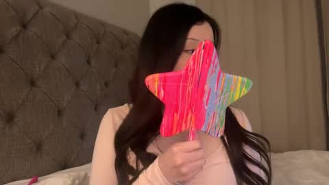 mia online show from December 2024 07:45:02 AM