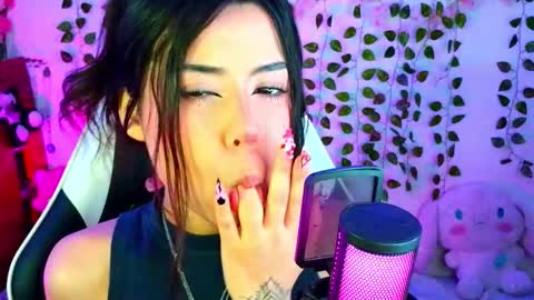 Kittyuwu  online show from October 2025 10:25:01 AM