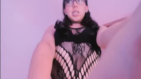 Little piece of fruit online show from May 2026 09:33:01 PM