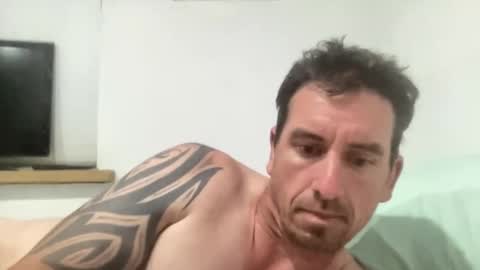 Snapshot of kiwibuzzer chatting on December 2025 03:39:01 PM Champ online show from December 2025 03:39:01 PM