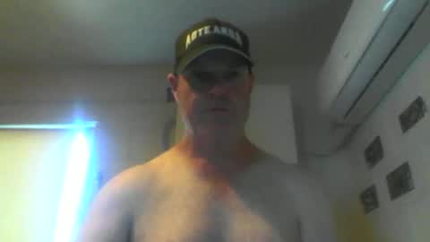 kiwiguy19773 online show from December 2024 11:51:01 PM