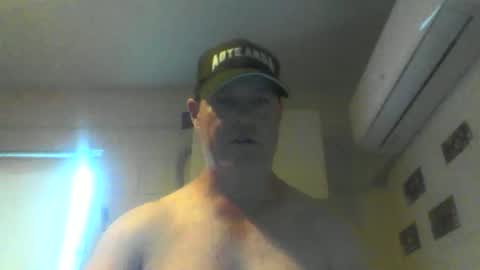 kiwiguy19773 online show from December 2024 06:25:02 AM
