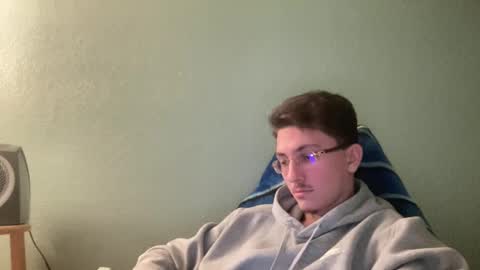 Snapshot of kj_lindo chatting on December 2024 06:46:01 AM kj_lindo online show from December 2024 06:46:01 AM