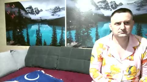 Kleosnow online show from April 2026 07:36:02 AM