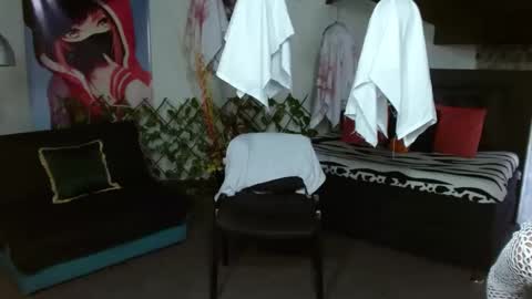 Kloe deker online show from October 2025 01:53:02 PM