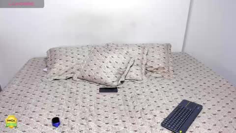 kloehoney online show from March 2026 06:56:01 PM