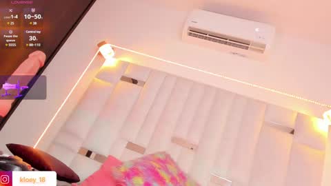 Snapshot of kloey_hoot chatting on December 2024 12:13:01 PM Kloey online show from December 2024 12:13:01 PM