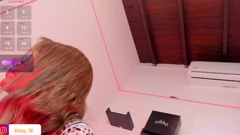 Snapshot of kloey_hoot chatting on January 2025 12:16:02 AM Kloey online show from January 2025 12:16:02 AM