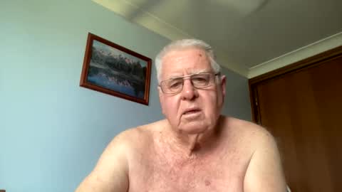 Aussiedude online show from December 2025 04:31:02 AM