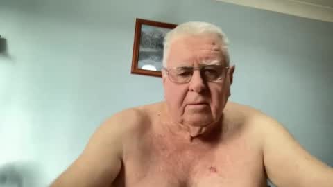 Snapshot of knights2001 chatting on March 2026 09:51:01 PM Aussiedude online show from March 2026 09:51:01 PM
