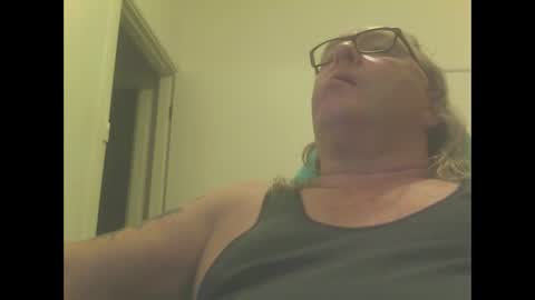 Snapshot of knobout chatting on January 2025 01:14:02 PM knobout online show from January 2025 01:14:02 PM