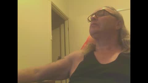 Snapshot of knobout chatting on September 2025 09:08:02 AM knobout online show from September 2025 09:08:02 AM