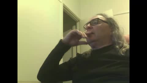 Snapshot of knobout chatting on October 2025 07:37:02 AM knobout online show from October 2025 07:37:02 AM