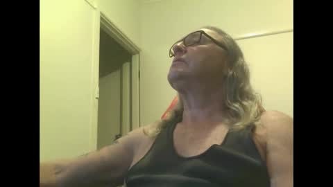 Snapshot of knobout chatting on October 2025 11:30:01 AM knobout online show from October 2025 11:30:01 AM