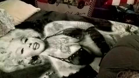 Snapshot of knock2wice1975 chatting on January 2025 08:14:02 AM knock2wice1975 online show from January 2025 08:14:02 AM