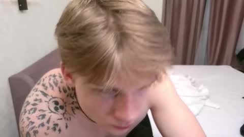 Adam online show from December 2025 12:06:01 AM