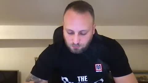 hugo online show from November 2025 02:58:01 AM