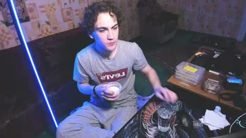 Snapshot of kolyakayne chatting on April 2026 10:10:01 AM Kolya Kayne online show from April 2026 10:10:01 AM