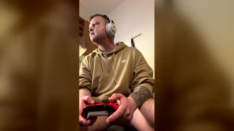 Snapshot of kongmikkel chatting on May 2026 02:08:01 AM kongmikkel online show from May 2026 02:08:01 AM