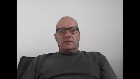 Snapshot of konsty17 chatting on February 2026 11:23:02 PM konsty17 online show from February 2026 11:23:02 PM