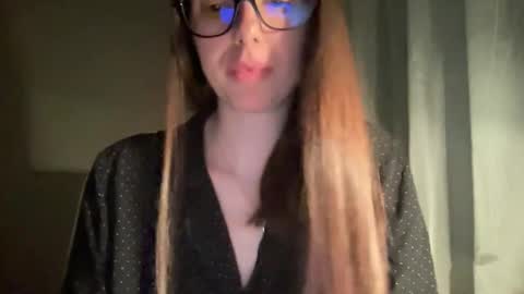 Snapshot of koravine chatting on November 2025 10:10:01 PM koravine online show from November 2025 10:10:01 PM