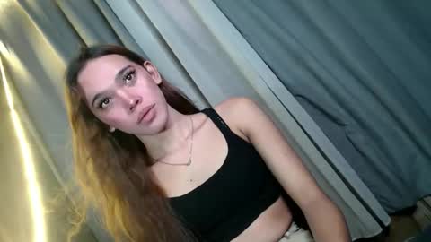 koreandoll_yuri online show from March 2026 07:06:01 PM