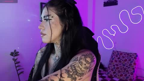 Snapshot of korolovaa chatting on February 2026 12:36:02 AM korolova online show from February 2026 12:36:02 AM