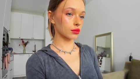 kossie_ online show from February 2025 12:21:02 PM