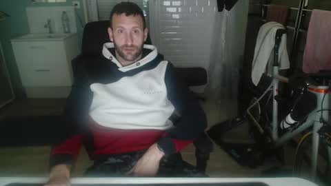 Snapshot of krevett80800 chatting on October 2025 12:51:01 PM krevett80800 online show from October 2025 12:51:01 PM