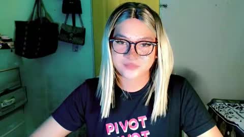 krezikeed online show from May 2026 02:44:02 PM