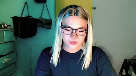 krezikeed online show from May 2026 10:11:02 AM