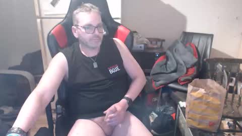 krimson999 online show from February 2026 02:21:01 AM