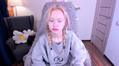 kris_grant online show from March 2025 10:24:02 AM